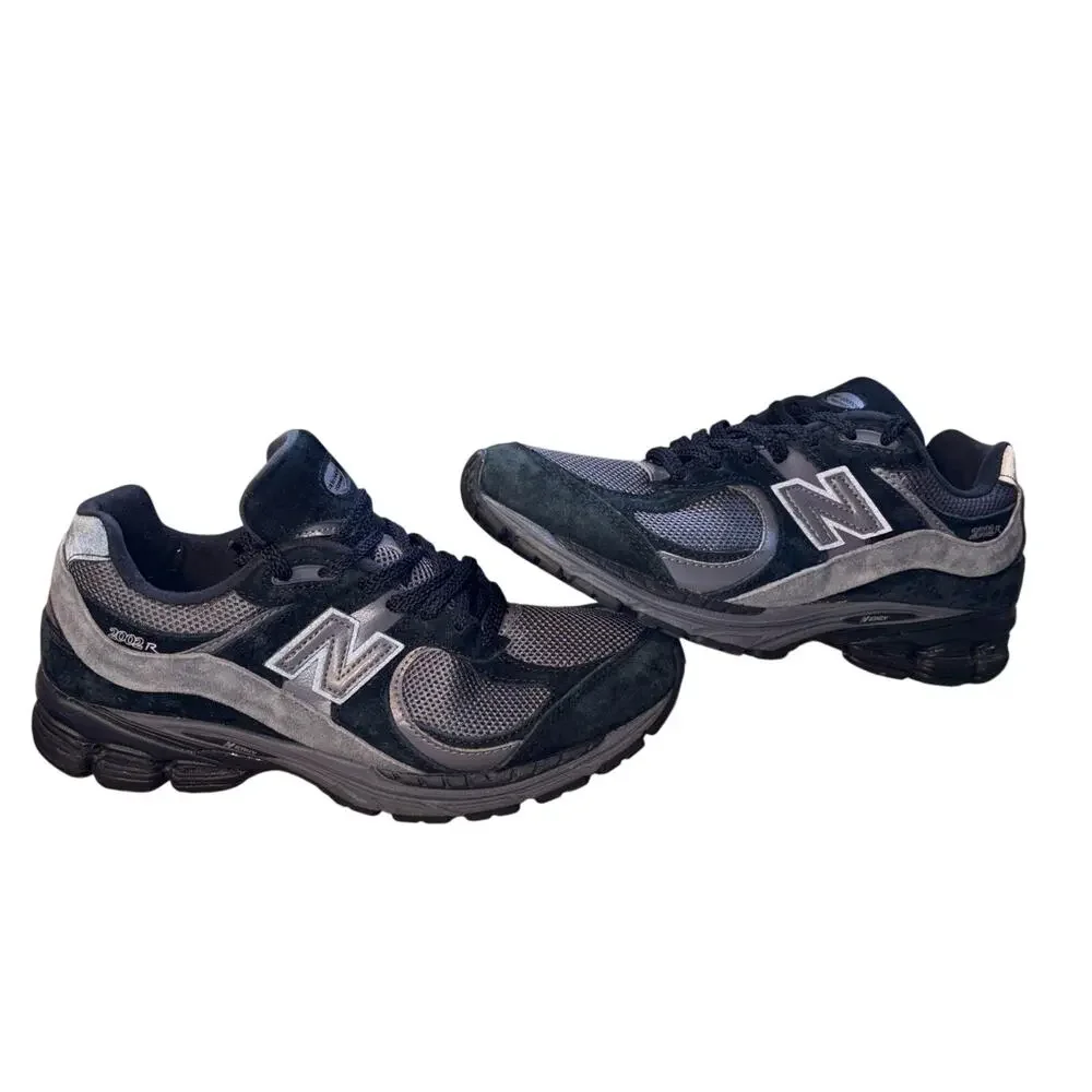 New Balance 2002R Black Magnet M2002RBL Men's Size 8.5 Suede Running Shoes